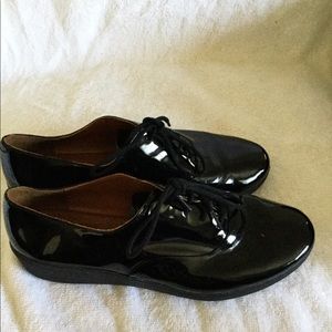Fitflip women’s black lace up patent leather comfort shoes size 7 US